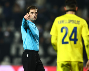 Αυτός είναι ο διαιτητής για το παιχνίδι της ΑΕΚ με την Κραϊόβα