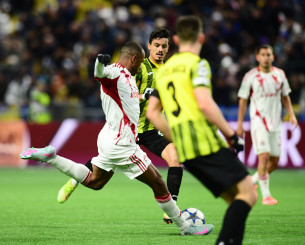 Νέα εξαιρετική απόκρουση του Αναρμπέκοφ σε προσπάθεια του Ελ Κααμπί (video)