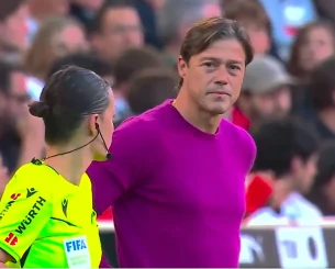 Κατηγορίες κατά του Αλμέιδα για σεξισμό μετά από επεισόδιο με βοηθό διαιτητή - «Εχω τρεις κόρες, σύζυγο και μητέρα, σέβομαι τις γυναίκες»