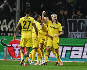 Το γκολ του Γιένσεν που «πάγωσε» την Τούμπα (video)