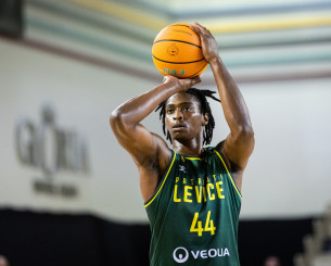 Επίσημο: Στη Μύκονο ο Καρλ Γκαμπλ