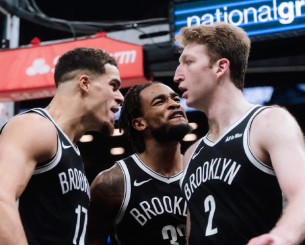 Συντριβή για τους απογοητευτικούς Μπακς στο Μπρούκλιν, «διπλό» για τους Λέικερς στο Φοίνιξ