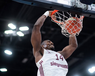 Ο Ιμπάκα επιστρέφει στη δράση: Η ομάδα-έκπληξη με την οποία προπονείται