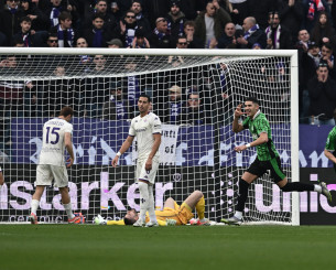 Συνεχίζεται η κατηφόρα για τη Φιορεντίνα: Ήττα με ανατροπή από τη Σασουόλο