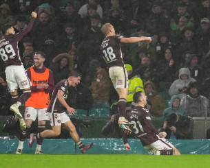 Η Χαρτς του Κυζιρίδη πήρε σπουδαίο «διπλό» στην έδρα της Σέλτικ κι είναι μόνη πρώτη στη κορυφή!