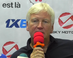 Σουρεάλ χάος στο Καμερούν - Ο Μπρις απολύθηκε αλλά ανακοίνωσε αποστολή για το Κύπελλο Εθνών Αφρικής