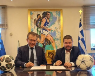 Υπεγράφη σύμφωνο συνεργασίας από Βρούτση και Γκαγκάτση για το «FIFA Football for Schools»