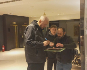 Υποδοχή της ΑΕΚ στην Πάτρα και αποθέωση για Σακοτα και παίκτες