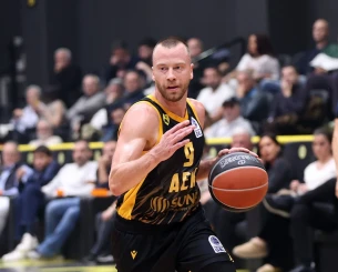 «Μέσα» ο Λεκαβίτσιους, εκτός ο Κατσίβελης για την ΑΕΚ κόντρα στη Μύκονο