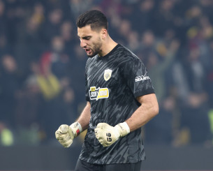 Ο «κέρβερος» Στρακόσια καθοδηγεί την ΑΕΚ