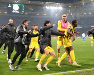 Το ξέσπασμα στην ανατροπή και το πάρτι στα αποδυτήρια: Η παρακάμερα του ΑΕΚ-Κραϊόβα (video)