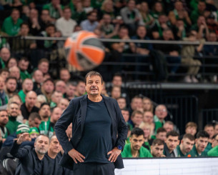 Αταμάν για Γιουρτσεβέν: «Με τέτοιες εμφανίσεις μπορεί να γίνει ο βασικός μας σέντερ»