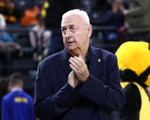 Η ΑΕΚ δεν σταματάει εδώ: Πάει και για σέντερ επιπέδου... Νάναλι!