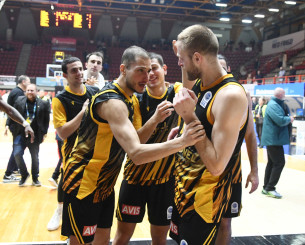 Την ΑΕΚ δεν θα την ξεγράφεις ποτέ, την ΑΕΚ!