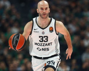 Ξέσπασε ο Καλάθης για την Παρτίζαν: «Παίζουμε ντροπιαστικά - Αν δεν παλέψουμε τι κάνουμε εδώ;»