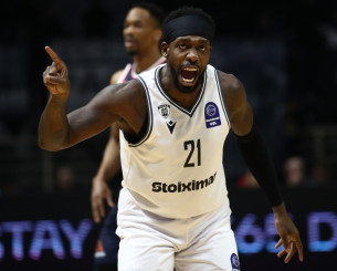 Μπέβερλι: «Όλα τα παιδιά καταλαβαίνουν τι περάσαμε, είμαι περήφανος»