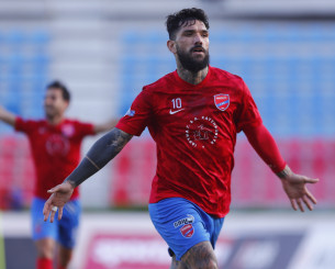 Με «χρυσό» σκόρερ τον Κολοβό ο Πανιώνιος επικράτησε του Αιγάλεω και πλησίασε την Καλαμάτα