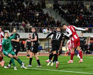 Ο Καλογερόπουλος με κεφαλιά το 2-0 του Ολυμπιακού (video)