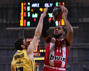 Το τρίποντο του Μόρις που «φωτογράφησε» ο Μίλιτσιτς στις δηλώσεις του (video)