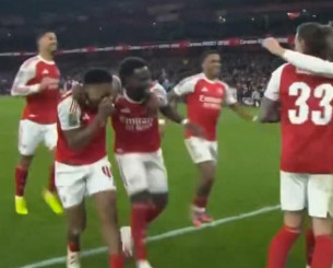 Γιατί οι παίκτες της Άρσεναλ γελούσαν με τον Κέπα μετά το 5-5; (video)