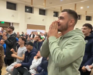 Η επική αντίδραση των παικτών της ερασιτεχνικής Μπαγέ όταν έμαθαν πως κληρώθηκαν με τη Μαρσέιγ (video)