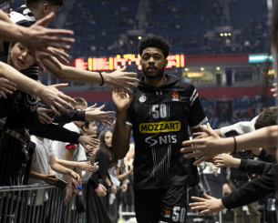 Ο Καμπόκλο έκλεισε στην Dubai BC