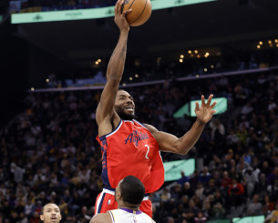 Επέστρεψαν στις νίκες οι Πίστονς, οι Κλίπερς πήραν το ντέρμπι του Λος Άντζελες