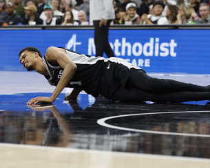 Δεν ανησυχεί για τον τραυματισμό του ο Γουεμπανιαμά