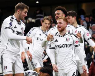 Έπος στο Λονδίνο: Με τρομερό γκολ στην... εκπνοή η Φούλαμ ισοφάρισε τη Λίβερπουλ