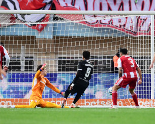 Τρομερή απόκρουση του Τζολάκη σε προβολή του Σαλσίδο (video)