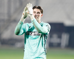 Συγκλονιστικός Μοναστηρλής: «Ήμουν σίγουρος ότι θα πιάσω το πέναλτι - Κλαίγαμε με τον πατέρα μου»