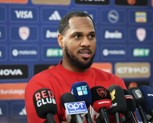 Μόντε Μόρις: «Πρέπει να φέρω περισσότερη ένταση, να προσφέρω στην επίθεση»