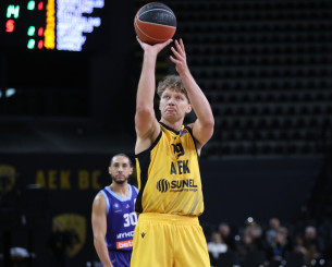 Ο Μιντάουγκας Κουζμίνσκας στο Athletiko: «Η ΑΕΚ έχει βαθύ ρόστερ, ο Νάναλι θα μας βοηθήσει»