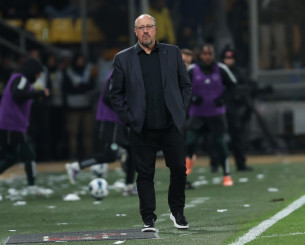 Μπενίτεθ: «Δεν είμαστε... τέλειοι, δουλεύουμε πολύ για να βελτιώσουμε το ρόστερ μας»