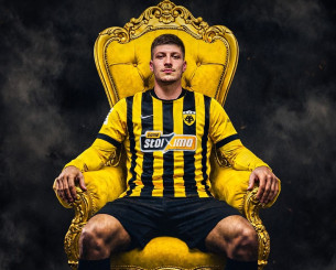 «Derby Hat-Trick King» - Το τρομερό εικαστικό της ΑΕΚ για τον Γιόβιτς