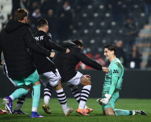 Με ήρωα τον Μοναστηρλή ο ΠΑΟΚ «λύγισε» τον Ατρόμητο στα πέναλτι και πήρε την πρόκριση