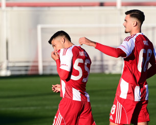 O Λιάτσος... νίκησε τον Θεοδωράκη και έβαλε τον Ολυμπιακό Β' σε τροχιά πλέι οφ