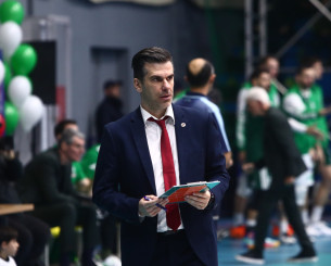 Βουρδέρης: «Έχουμε παίκτες που ήρθαν στην ομάδα και είναι γεννημένοι για τελικούς και κατακτήσεις» (video)