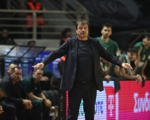 Αταμάν: «Με αυτό το μπάσκετ κάποιοι δεν αξίζουν να παίζουν στην ομάδα - Ο Σλούκας στα 36 είναι πάντα ηγέτης»