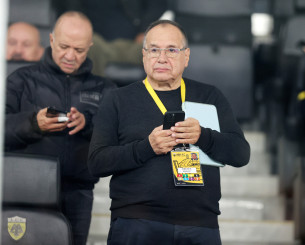 Νέα απάντηση Δέδε σε Καραπαπά: «Το κιτρινόμαυρο σε αγχώνει τελευταία…»