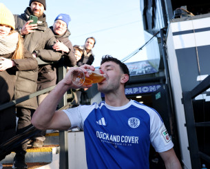 Το έπος της Μάκλσφιλντ: Το στοιχειωμένο ρεκόρ, το πάρτι με τις μπίρες και η σύνδεση με τον Ρούνεϊ