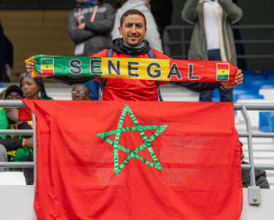 Η αγάπη θα παύσει για 90 λεπτά: Γιατί οι Σενεγαλέζοι και οι Μαροκινοί υποστηρίζουν ο ένας τον άλλον;