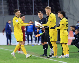 Ο Λορέν Μορόν έφυγε κατευθείαν για τα αποδυτήρια μετά την αλλαγή του (video)