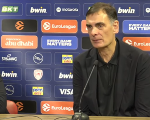 Μπαρτζώκας: «Ο Τζόουνς θα παίξει την Κυριακή - Να πω ένα "ευχαριστώ" στους προέδρους»