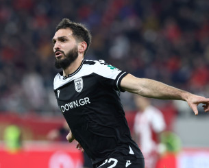 Με βολίδα του Οζντόεφ στο 15' ο ΠΑΟΚ κάνει το 0-2 στο «Γ. Καραϊσκάκης» (video)