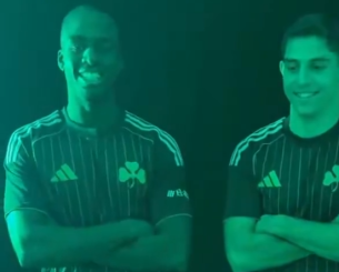 Από συμπαίκτες... αντίπαλοι: Η απολαυστική κόντρα Τεττέη - Παντελίδη σε ένα ξεκαρδιστικό quiz (video)