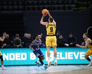 Ο Λεκαβίτσιους φώναξε παρών και οδήγησε την ΑΕΚ στη νίκη