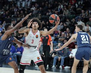 Πρώτη νίκη στην έδρα της Αναντολού Εφές μετά από 8 ήττες για τον Ολυμπιακό