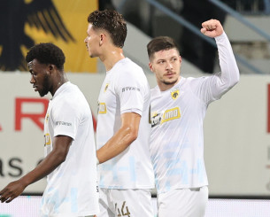 Το τρομερό γκολ του Γιόβιτς στην Τρίπολη για το 0-1! (video)