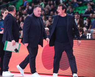 «Εκρηκτικό» δεύτερο δεκάλεπτο: Ο Παναθηναϊκός έβαλε 29 πόντους κι ο Αταμάν δέχθηκε τεχνική ποινή (videos)